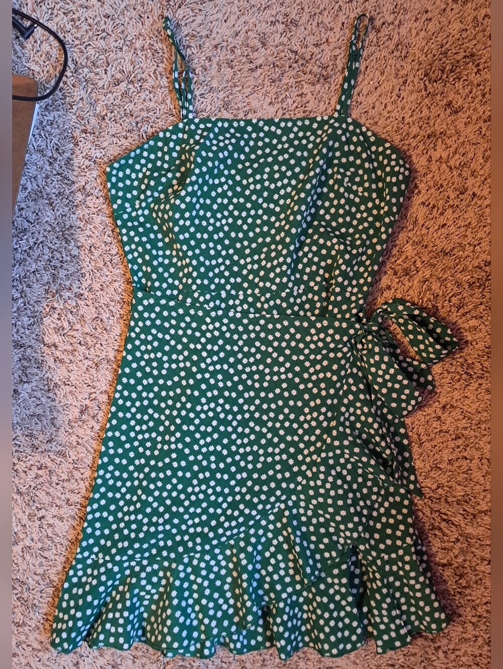 NWT Zaful Size 6 Green Ditzy Floral Tie-Side Ruffle Mini Dress - Picture 4 of 9